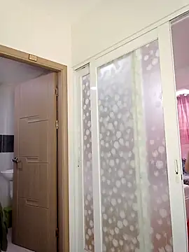 Snapshot of VyOanh2K chatting on 03-23-25, 08:37 VyOanh2K online show from 03-23-25, 08:37