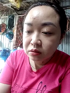 Snapshot of VyOanh2K chatting on 10-02-25, 02:18 VyOanh2K online show from 10-02-25, 02:18