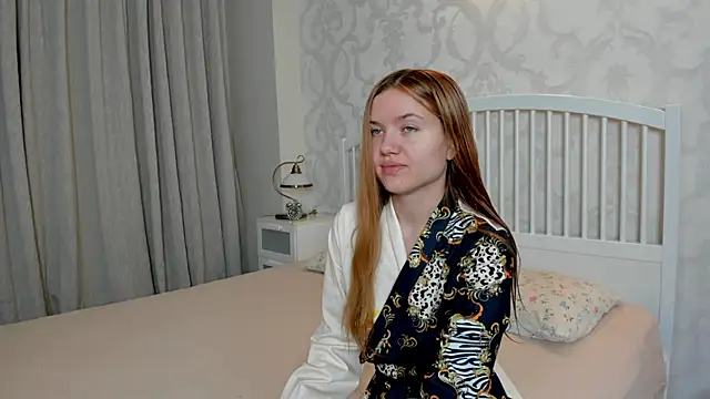 Eva  Lewis online show from 07-24-26, 03:37