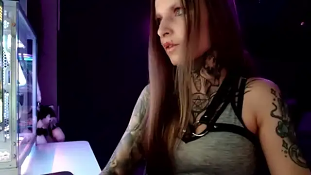 InesGold online show from 02-12-25, 10:15