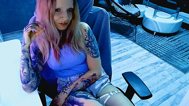 InesGold online show from 04-18-26, 08:20