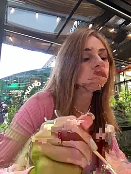 GraceTorrez online show from 09-09-25, 03:33