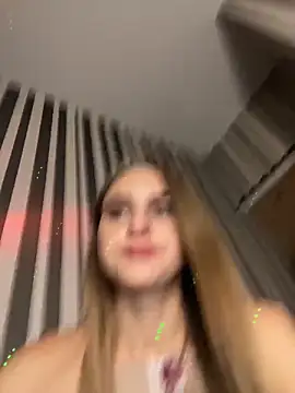 GraceTorrez online show from 10-06-25, 06:05