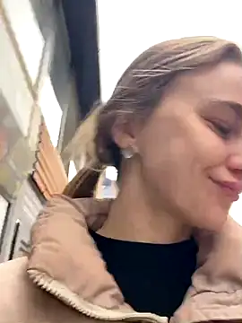 GraceTorrez online show from 11-25-25, 08:36