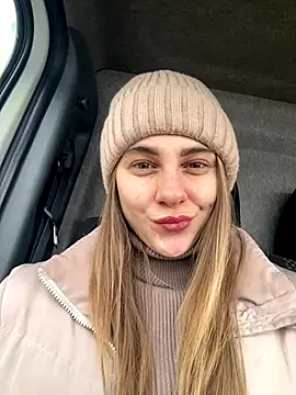 GraceTorrez online show from 12-14-25, 05:57