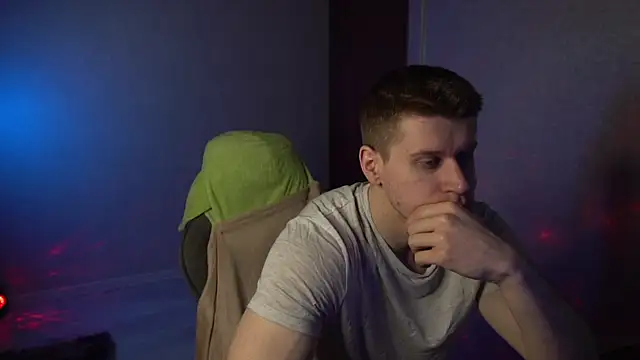 Bruno Banani online show from 12-15-25, 08:02