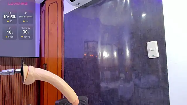 Snapshot of zyle_boobs chatting on 03-16-25, 07:38 zyle boobs online show from 03-16-25, 07:38