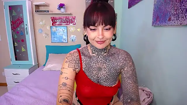 LolaRouse online show from 12-18-24, 08:36