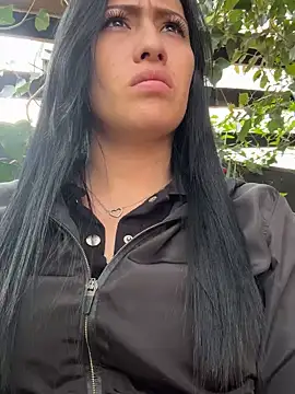 Snapshot of Sara_luna_ chatting on 03-13-25, 09:37 Sara luna online show from 03-13-25, 09:37