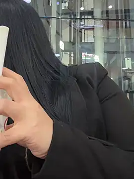 Snapshot of Sara_luna_ chatting on 03-18-25, 11:20 Sara luna online show from 03-18-25, 11:20