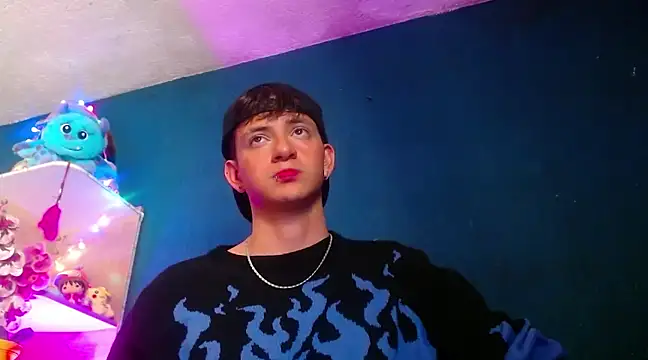 GabyThoms online show from 12-12-24, 04:04