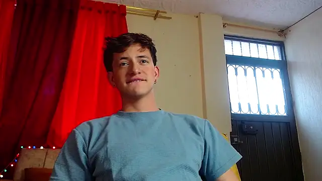 GabyThoms online show from 01-02-25, 08:02