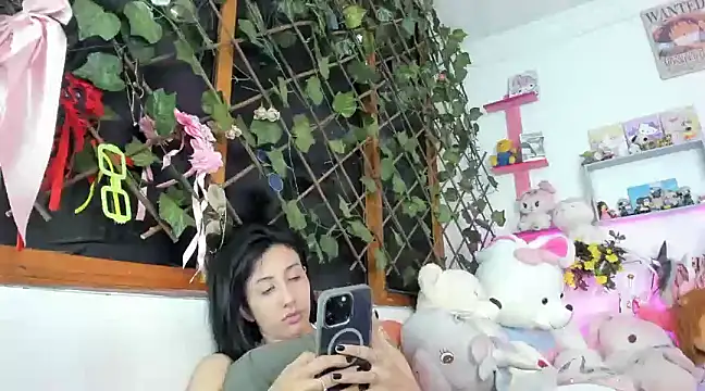 LunaDeCristall online show from 02-22-25, 10:52