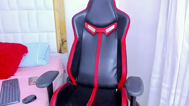 MadelineJackson online show from 02-16-25, 05:37