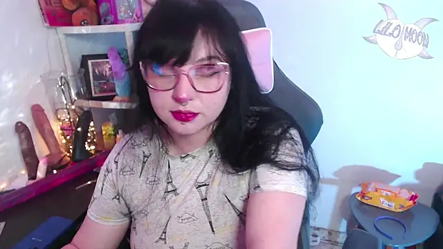 LiloMoon69 online show from 12-19-24, 04:13