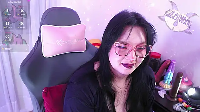 LiloMoon69 online show from 04-28-26, 02:27