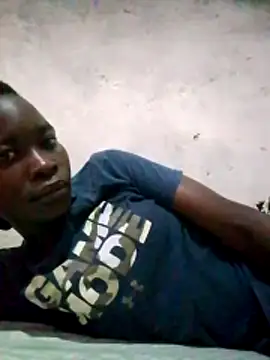 Snapshot of sexyblackya chatting on 12-04-25, 04:44 sexyblackya online show from 12-04-25, 04:44