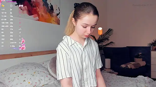 Snapshot of DominikaElis chatting on 01-27-25, 07:03 DominikaElis online show from 01-27-25, 07:03