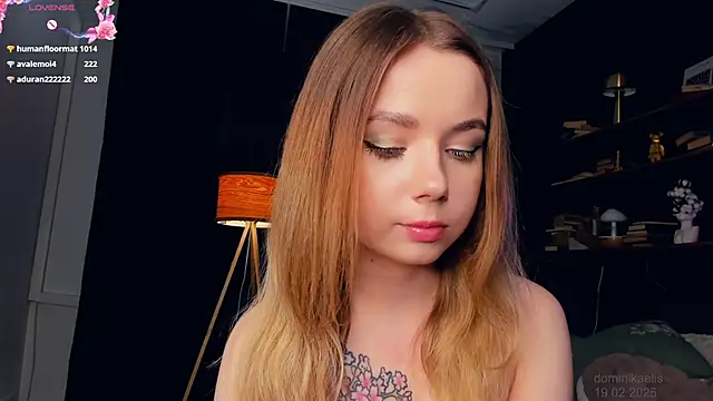 Snapshot of DominikaElis chatting on 02-20-25, 06:50 DominikaElis online show from 02-20-25, 06:50
