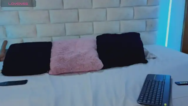 Daddysgirl1  online show from 04-19-26, 10:01