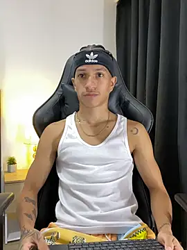  CamiloBass online show from 03-22-26, 07:39