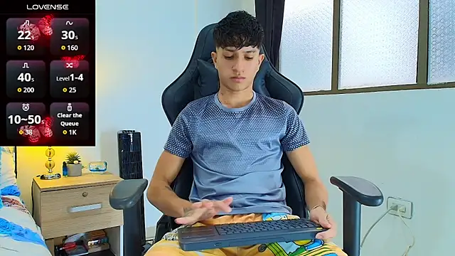  CamiloBass online show from 06-10-26, 07:35
