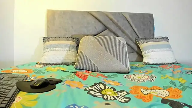 Deliciouscocoa online show from 02-18-26, 11:01