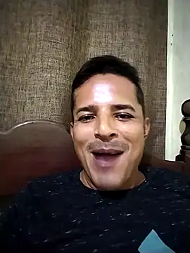 Snapshot of bolumba chatting on 10-24-25, 01:24 bolumba online show from 10-24-25, 01:24