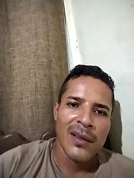 Snapshot of bolumba chatting on 10-24-25, 11:56 bolumba online show from 10-24-25, 11:56