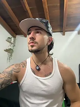 Valentino Xander online show from 11-22-25, 11:59