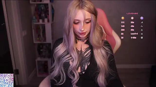 Snapshot of hikmurr chatting on 12-14-25, 05:18 hikmurr online show from 12-14-25, 05:18