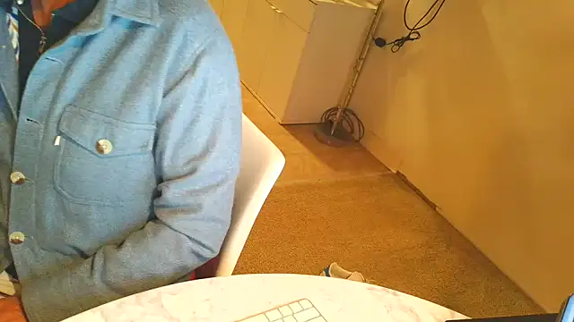 costanza7070 online show from 04-28-26, 06:18