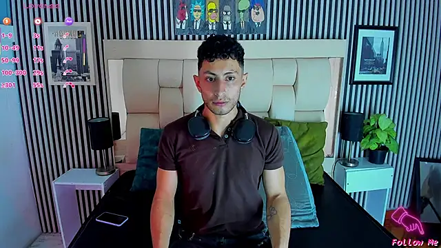 Snapshot of Piggy_Eddy chatting on 11-07-25, 02:28 Piggy Eddy online show from 11-07-25, 02:28