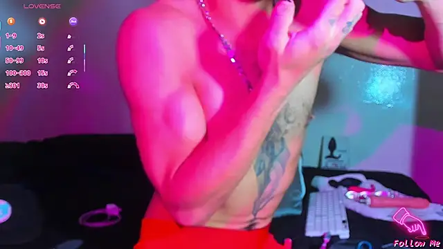 Piggy Eddy online show from 02-17-26, 03:03