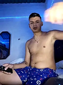 macg bigcock online show from 10-28-25, 05:44