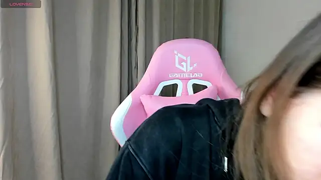 Nicole Charm online show from 02-25-25, 08:19