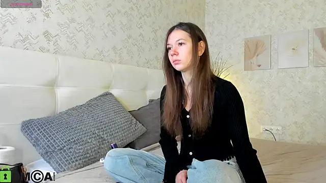 Nicole Charm online show from 09-14-25, 09:58