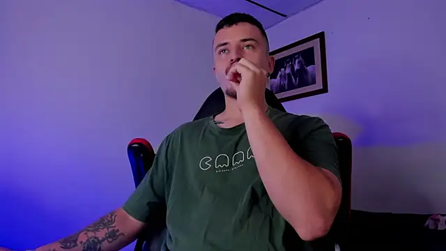 james connor2 online show from 12-19-24, 06:34