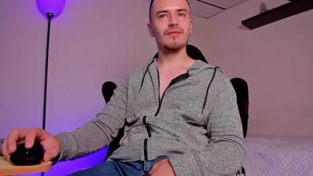 Snapshot of james_connor2 chatting on 11-16-25, 02:55 james connor2 online show from 11-16-25, 02:55