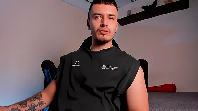 james connor2 online show from 01-08-26, 07:38