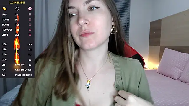 Snapshot of Naughty_Annn chatting on 05-20-26, 04:18 Naughty Annn online show from 05-20-26, 04:18