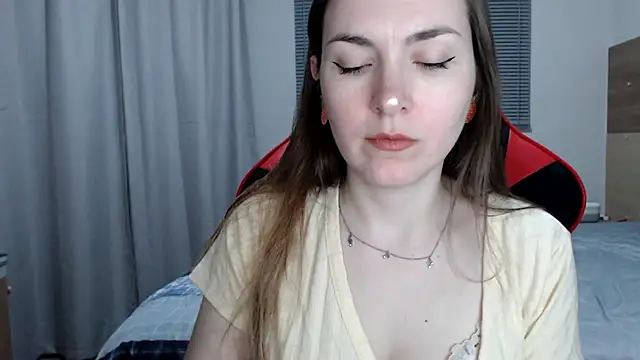 Snapshot of Naughty_Annn chatting on 06-14-26, 01:14 Naughty Annn online show from 06-14-26, 01:14