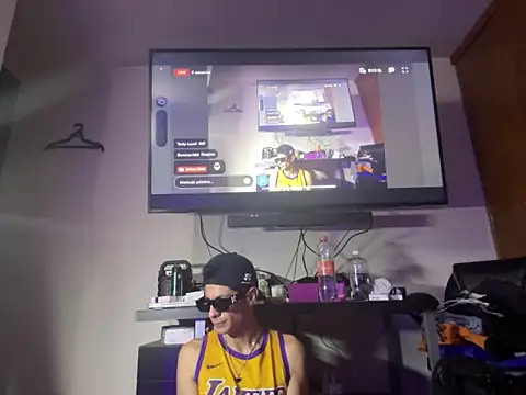 latino1986 online show from 03-01-25, 03:32