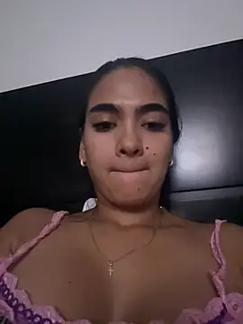NatyFerrer  online show from 06-06-26, 03:33