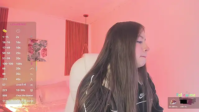 TiffanyWright online show from 11-07-25, 11:32