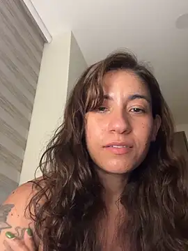 Snapshot of ValeriEvan chatting on 01-04-25, 11:27 ValeriEvan online show from 01-04-25, 11:27