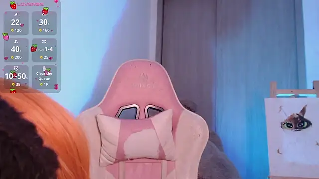 Snapshot of Alicedangerrr chatting on 10-22-25, 04:02 Alicedangerrr online show from 10-22-25, 04:02