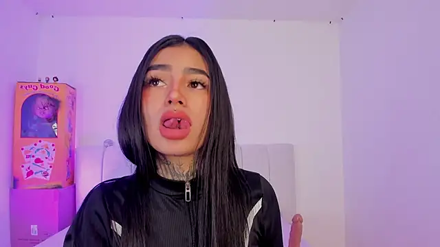 shadowcatt  online show from 09-18-25, 12:07