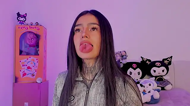 shadowcatt  online show from 10-24-25, 11:12