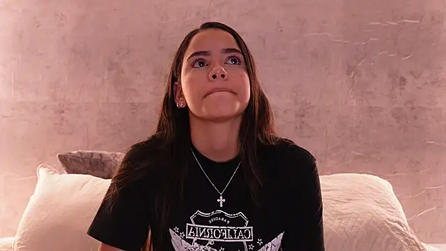 Nicky and Blake online show from 10-07-25, 05:54